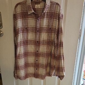 Plaid Button-Up Flannel Shirt